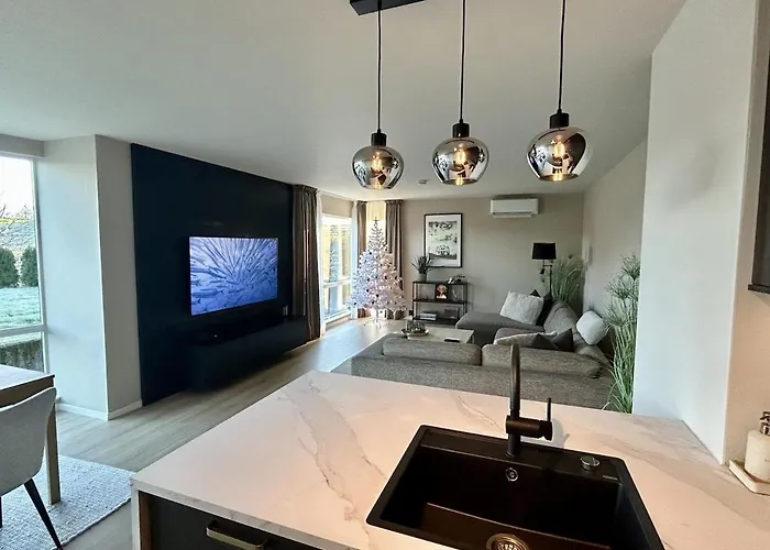 Lägenhet In Os Osøyro